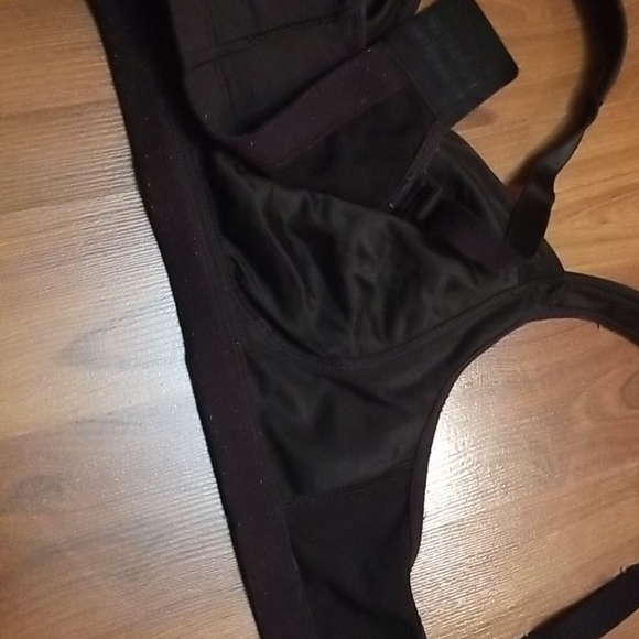 Lululemon Tata Tamer II 30DD/E - Picture 7 of 14
